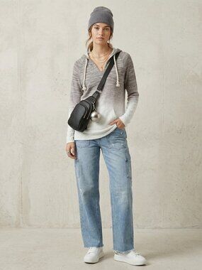 *Sandiva V Neck Long Hoodie